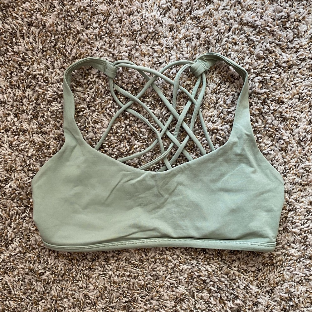Lululemon Free to be Wild Sports Bra